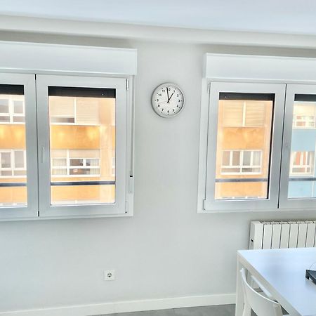Apartamento San Lorenzo Playa. Vistas Al Mar. Gijón Buitenkant foto