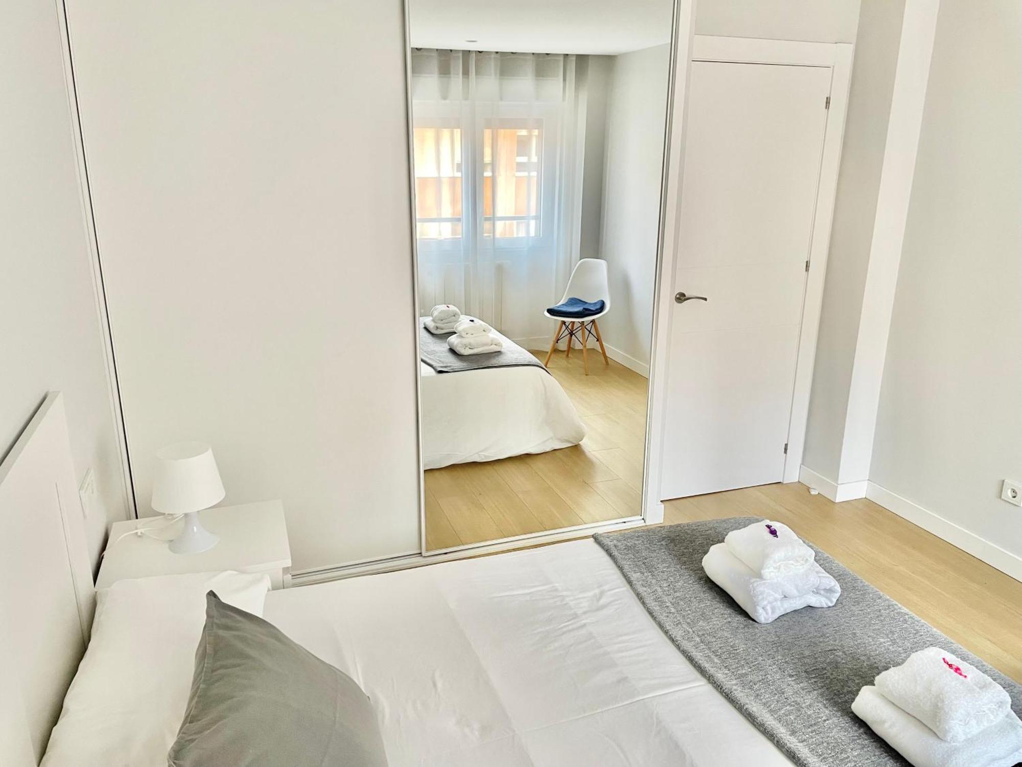 Apartamento San Lorenzo Playa. Vistas Al Mar. Gijón Buitenkant foto