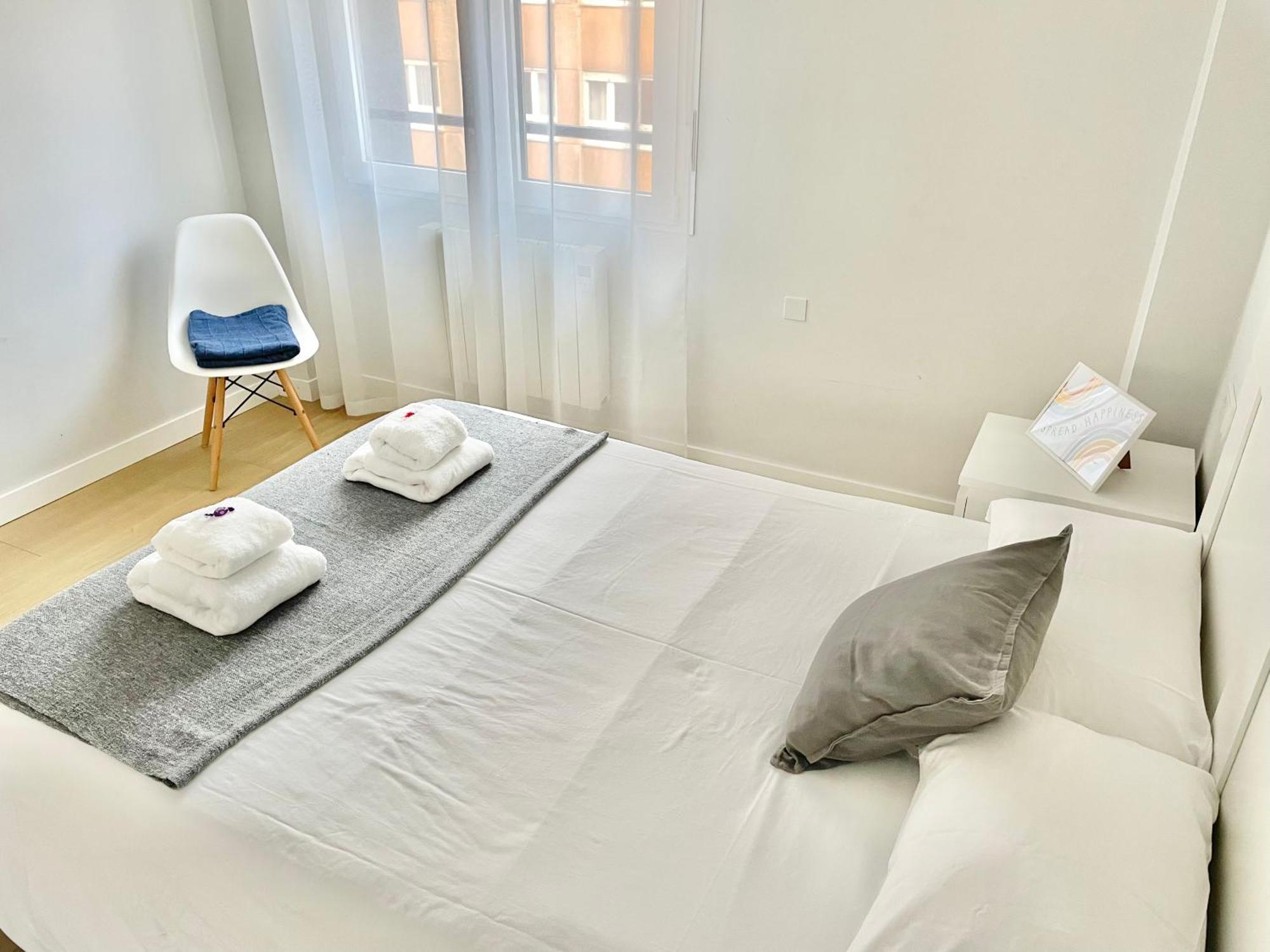 Apartamento San Lorenzo Playa. Vistas Al Mar. Gijón Buitenkant foto