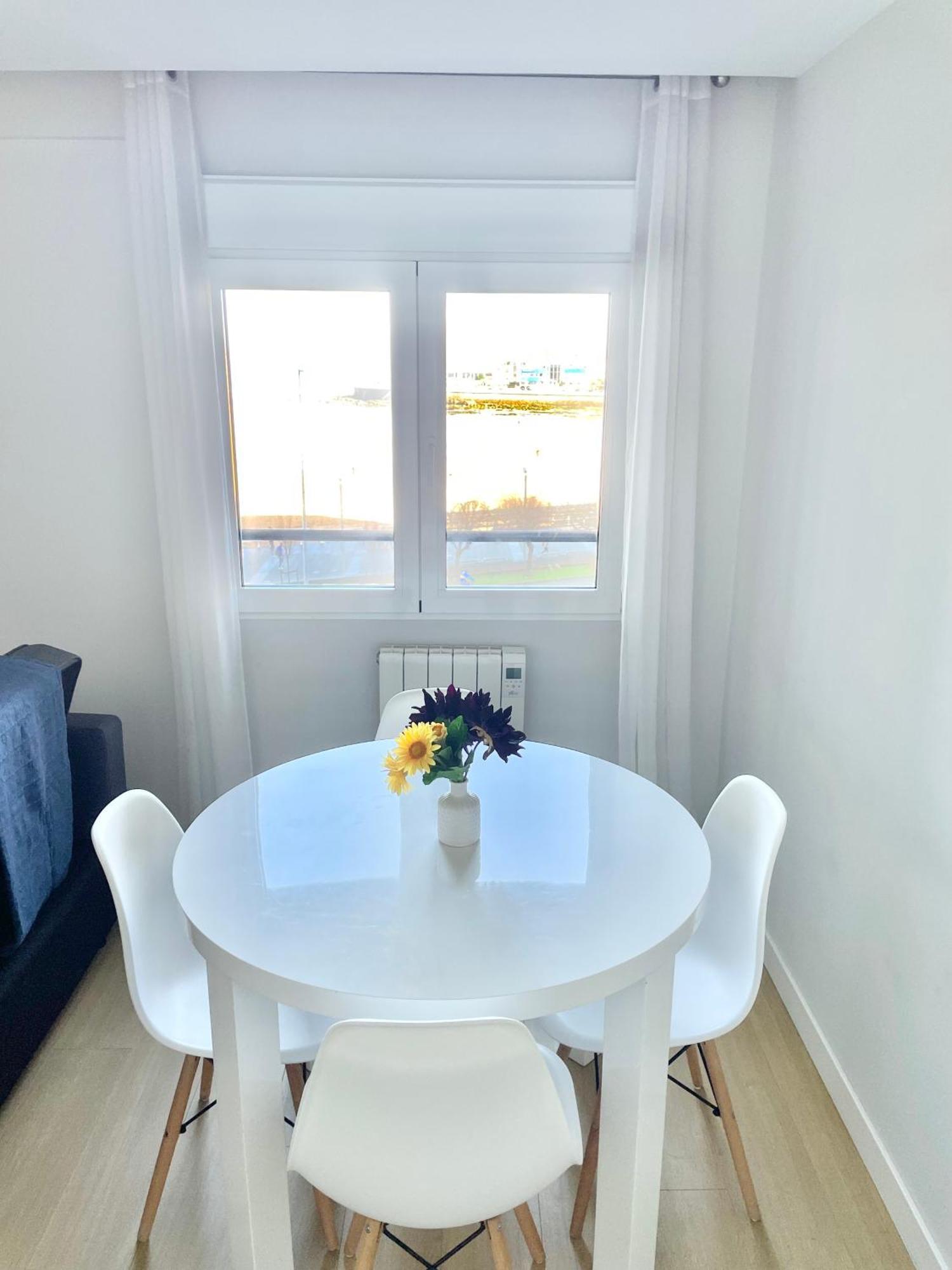 Apartamento San Lorenzo Playa. Vistas Al Mar. Gijón Buitenkant foto