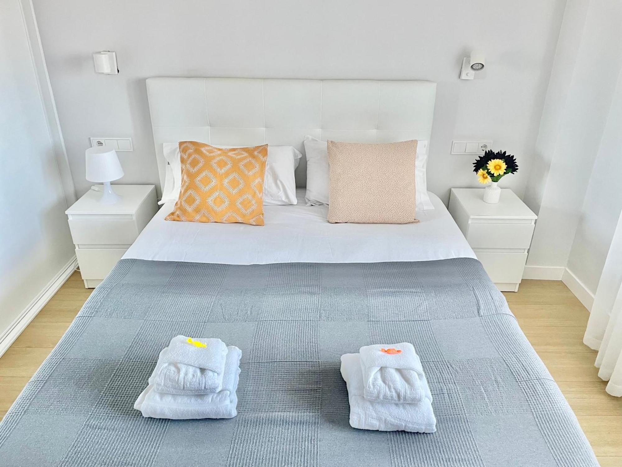 Apartamento San Lorenzo Playa. Vistas Al Mar. Gijón Buitenkant foto