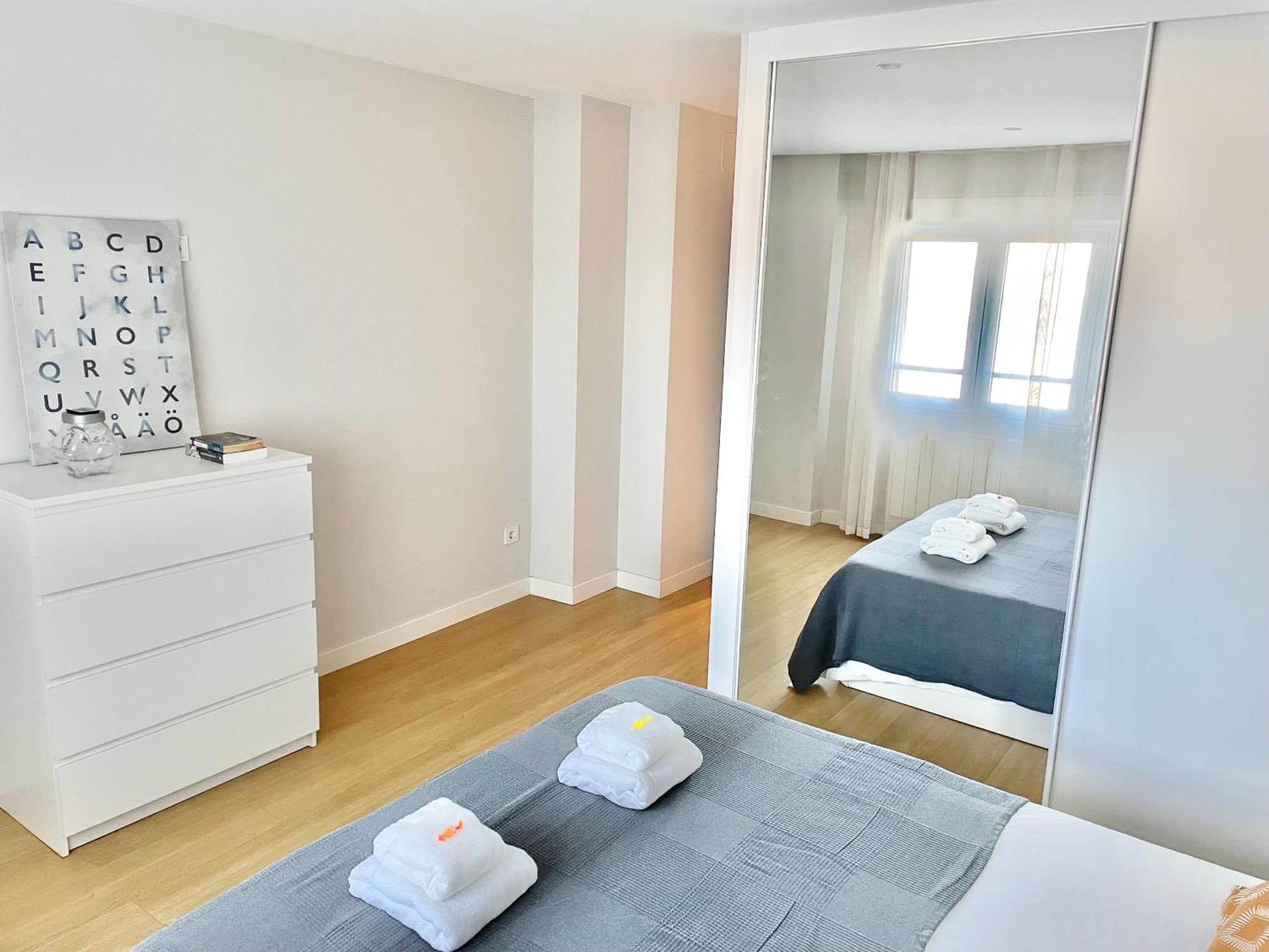 Apartamento San Lorenzo Playa. Vistas Al Mar. Gijón Buitenkant foto