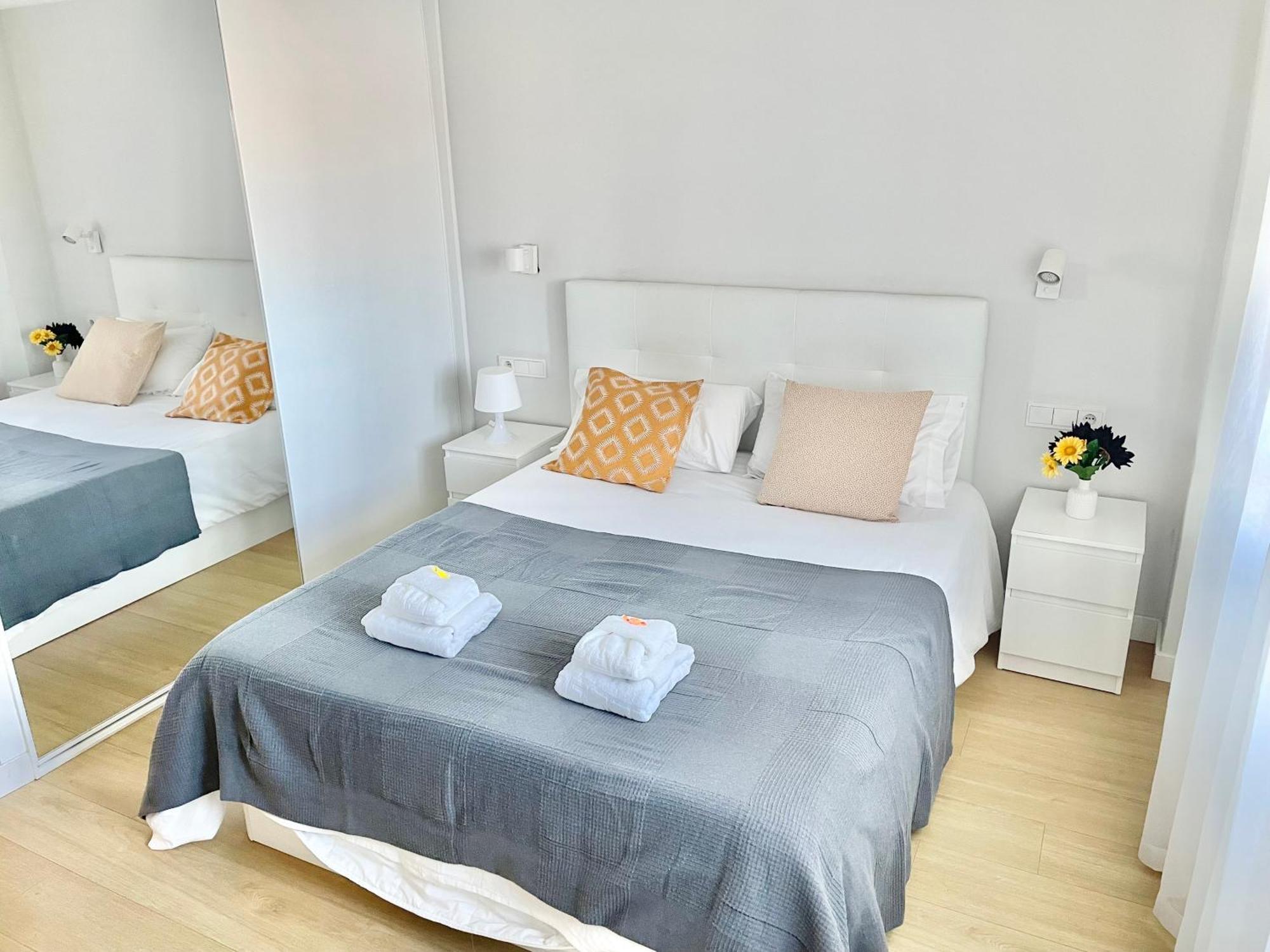 Apartamento San Lorenzo Playa. Vistas Al Mar. Gijón Buitenkant foto